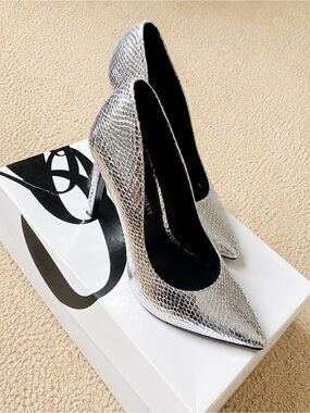Nine West Silver Pumps